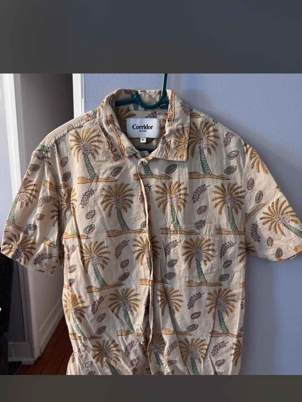 Corridor New York Aloha Shirt in Excellent Condition Size Medium